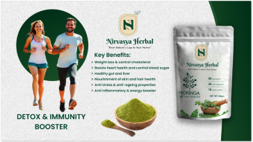 Moringa Powder: Nature’s Superfood in Ayurvedic Tradition
